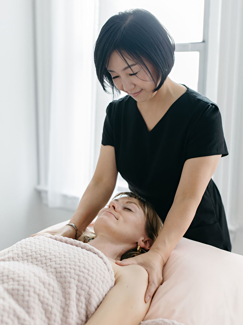 Acupuncture Treatment at Cherry Blossom Healing Arts